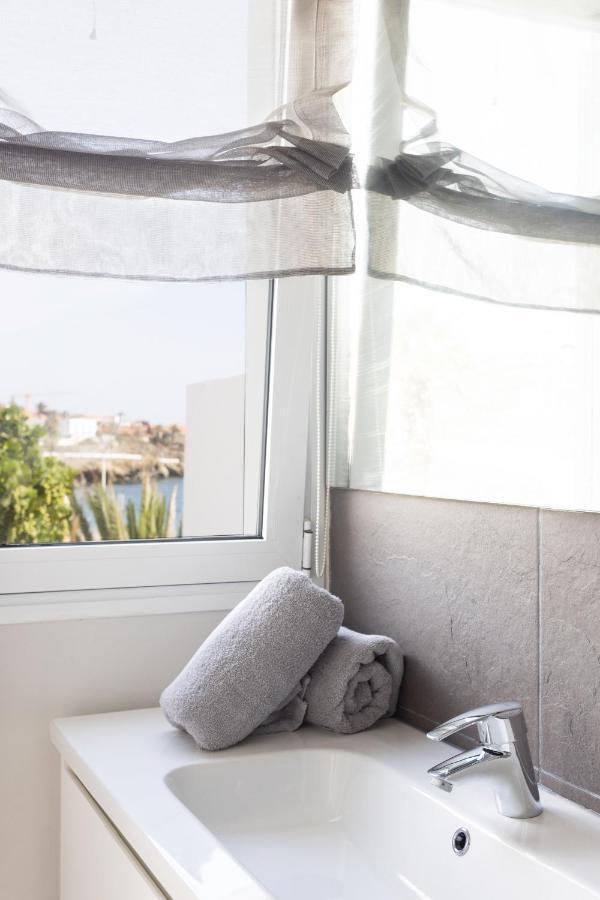 Luxury Frontline Poris De Abona Villa Buitenkant foto